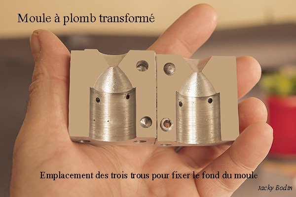 Transformation d’un moule à Plomb pour réaliser vous-même un plomb grappin débrayable porte appât pour lancer loin des appâts vivant ou fragiles du style crevettes.