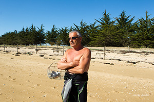 Pêche aux palourdes à Noirmoutier avec Phikippe Michaud