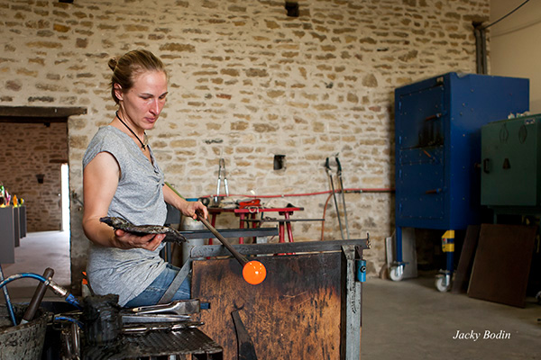 Souffleurs de verre à la verrerie de Bourgenay