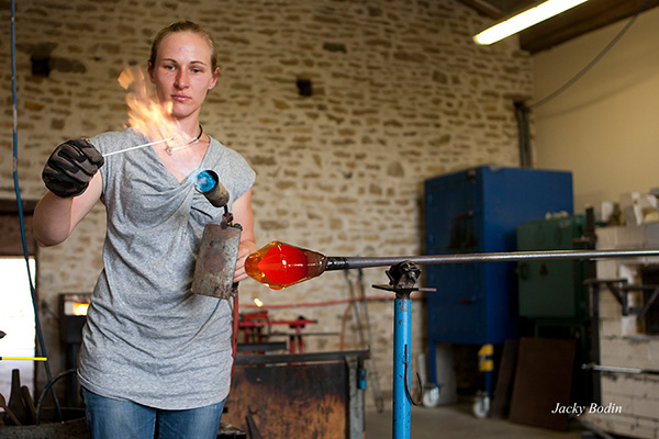 Souffleurs de verre à la verrerie de Bourgenay