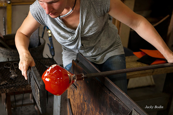 Souffleurs de verre à la verrerie de Bourgenay