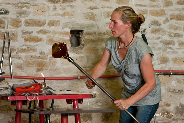 Souffleurs de verre à la verrerie de Bourgenay