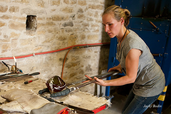 Souffleurs de verre à la verrerie de Bourgenay